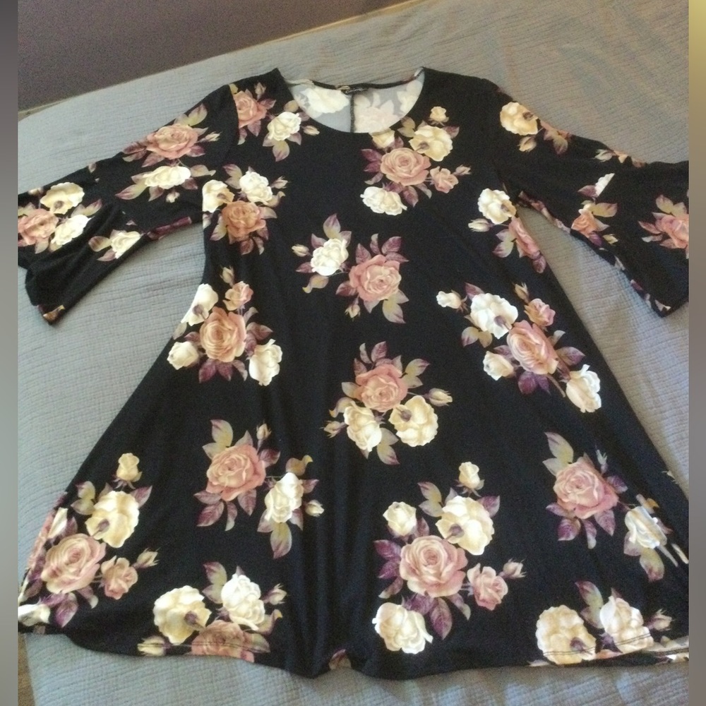 Dress with bell sleeves size 4X